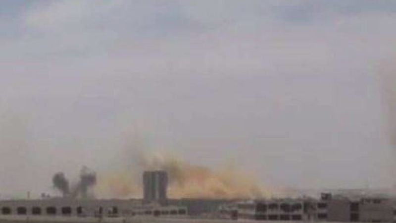 Кадри от чудовищния атентат, изравнил със земята сградата на сирийските ВВС в Алепо (ВИДЕО)