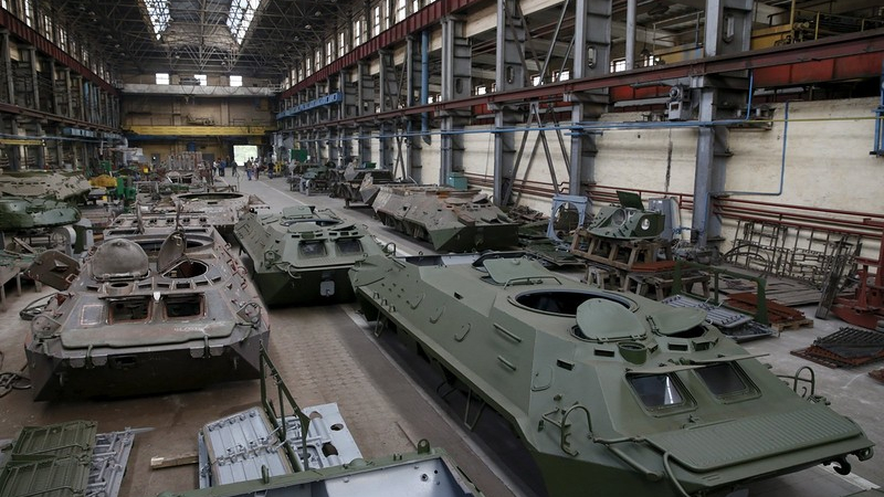 Украйна спря да финансира закупуването и ремонта на военна техника поради липса на средства