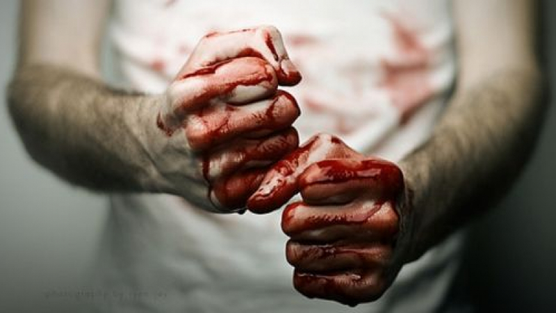 Кърваво меле: Батки пребиха млад мъж в центъра на Бургас