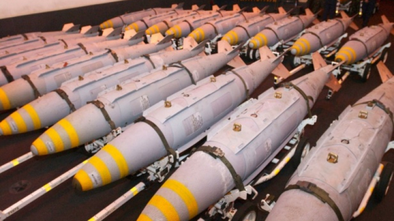 В американските ВВС свършват високоточните бомби за удари по ИД в Сирия и Ирак