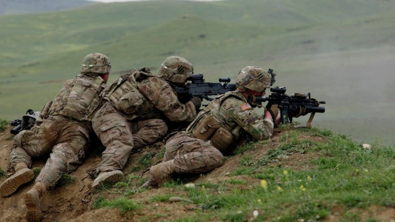 Лондон може да изпрати танкова група в Прибалтика по нова програма на НАТО 