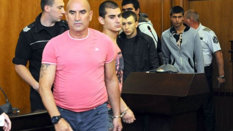 Прокуратурата и 8 свидетели посочиха злодействата на Чоков и компания