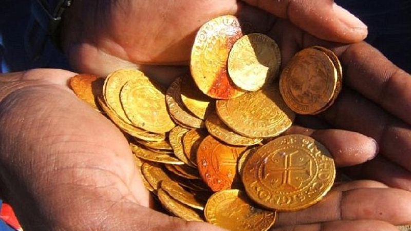 Откриха злато за 9 милиона лири на корабокруширал 500-годишен кораб (СНИМКИ)