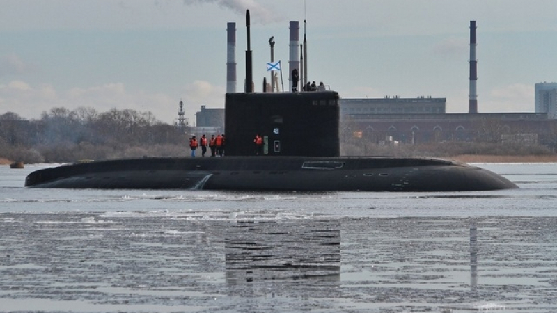 Москва изумена от усилията на Кралския флот и НАТО да засекат руска подводница, която явно плувала над вода