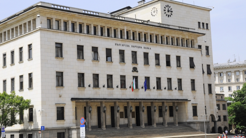 Горещо проучване: Очакват сливане на банки в България