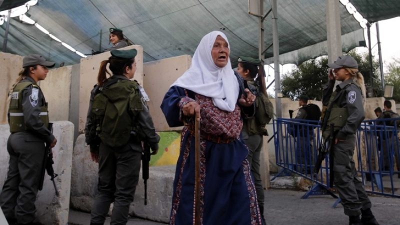 Израел запечата временно територията си за палестинците