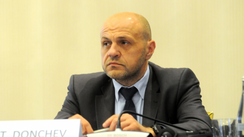 Вижте как Томислав Дончев коментира кой ще е кандидатът за президент на ГЕРБ