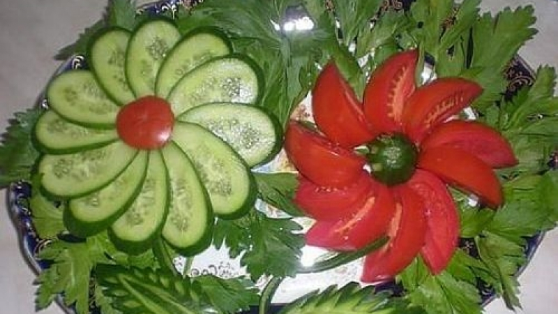Юруш на витамините! Доматите и краставиците поевтиняват драстично