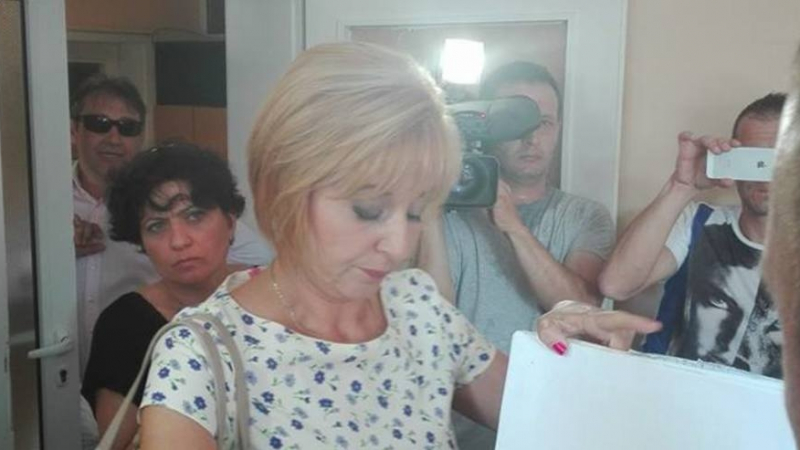 Мая Манолова е в шок във Варна! Отиде в арбитражния съд и вътре завари...