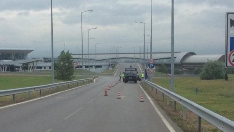 Жандармерия заварди летище „София“ след атентата в Истанбул, има отменени полети