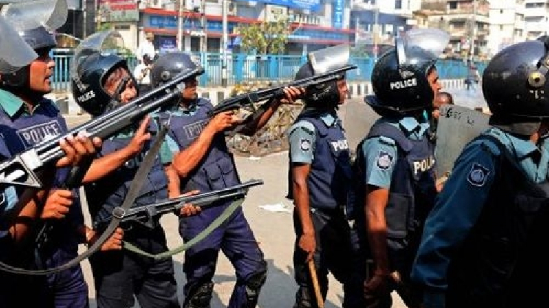 Заложническа драма в Дака – полицията влезе в люта престрелка с въоръжени мъже