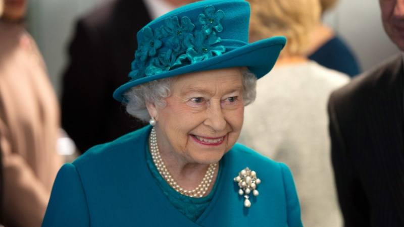 Кралица Елизабет II призова към спокойствие след Брекзит