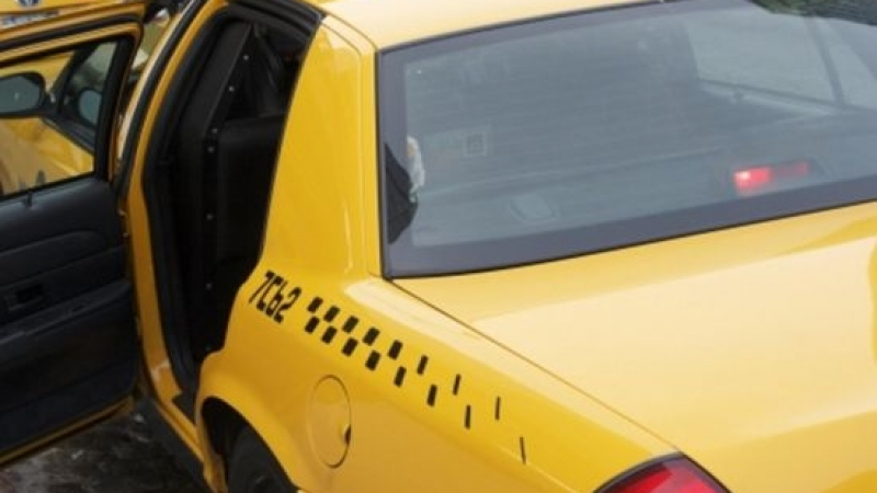 Таксиметров шофьор сее радикален ислям, докато вози клиенти в София