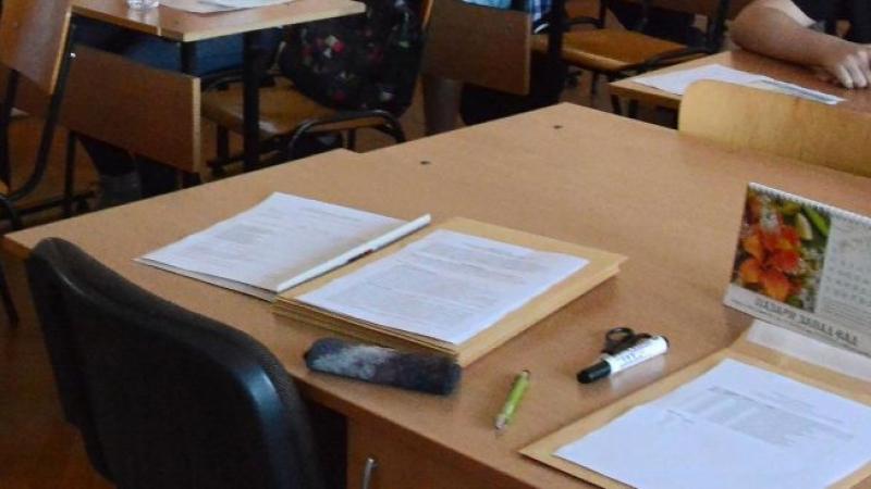 Важна промяна на изпита за елитните гимназии готвят хората на Кунева