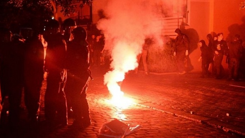 Протест окървави Берлин като Далас (СНИМКИ/ВИДЕО)