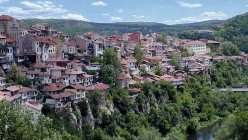 Уникални СНИМКИ от най-късата улица в България