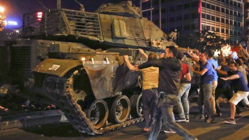 265 трупа след опита за преврат в Турция