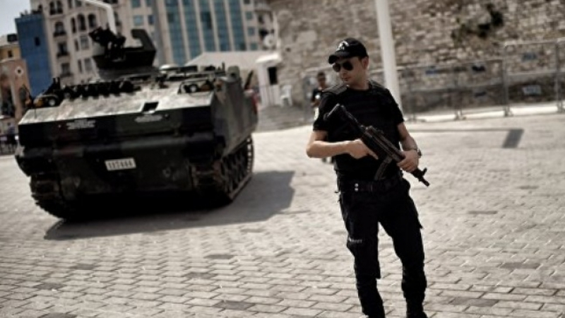 Цял арсенал оръжия на метежниците открит край хотела на Ердоган в Мармарис (ВИДЕО)