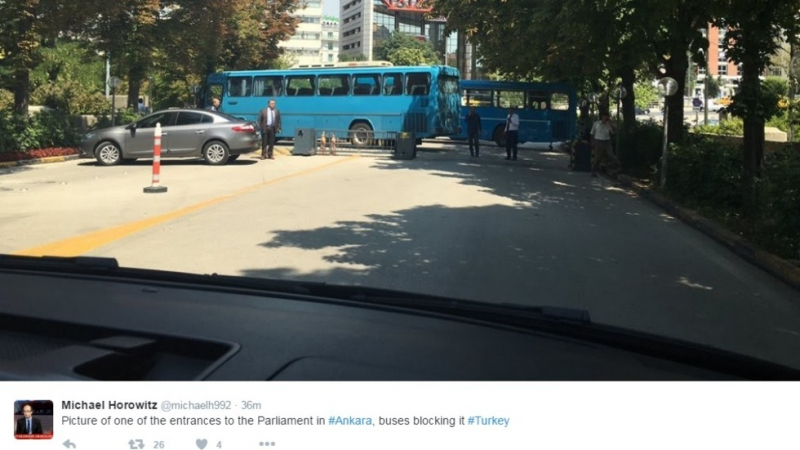 Слух за евакуация на парламента вся паника в Турция (СНИМКА)