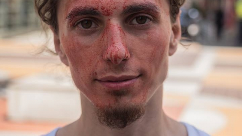 Веганът Никола Донев със зловеща закана пред БЛИЦ: Този път "Витошка" ще плувне в кръв като река (СНИМКИ 18+)