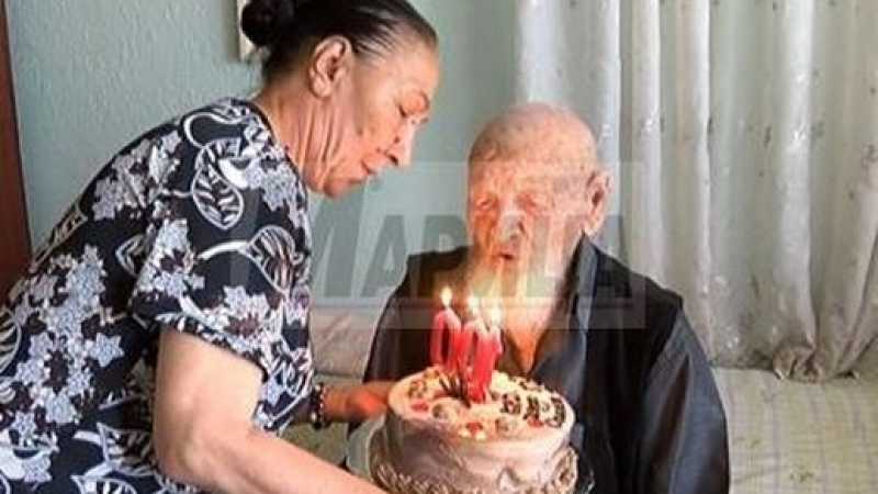 Невероятната история на столетника дядо Салим, който всъщност е на 103