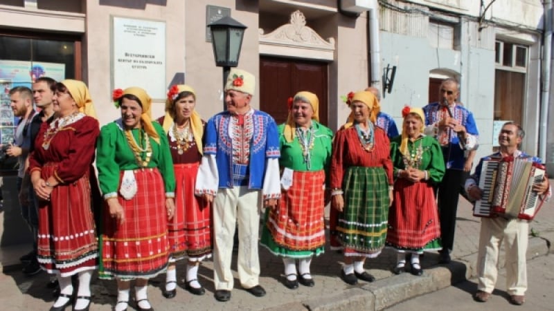 Българите в Украйна към Порошенко: Щом ще има автономия за татарите и ние искаме! 