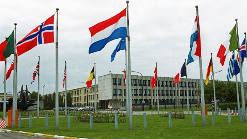 National Interest посочи симптомите на „неизлечимата болест” на НАТО 