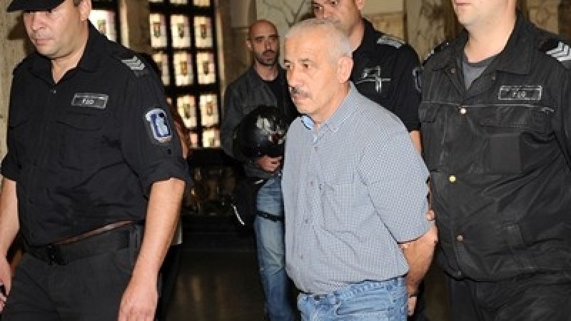 Фарук Бекташ искал да се признае за виновен за двойното убийство
