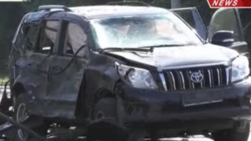 Вижте взривения автомобил на лидера на ЛНР (ВИДЕО)   