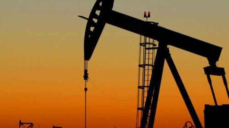 Петролът поевтинява на световните пазари