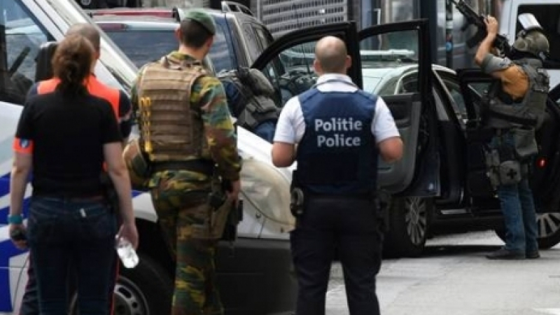 Трима задържани при антитерористична акция в Брюксел