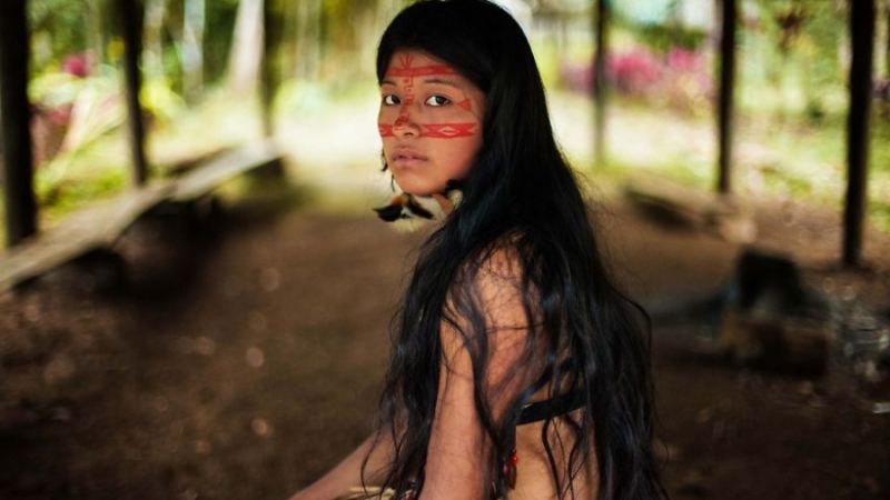 Хепиенд: Жената от джунглата се събра със семейството си