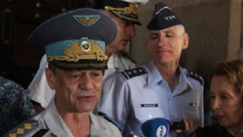 Висш наш генерал пред шеф от НАТО: Флотилия в Черно море няма да има!  