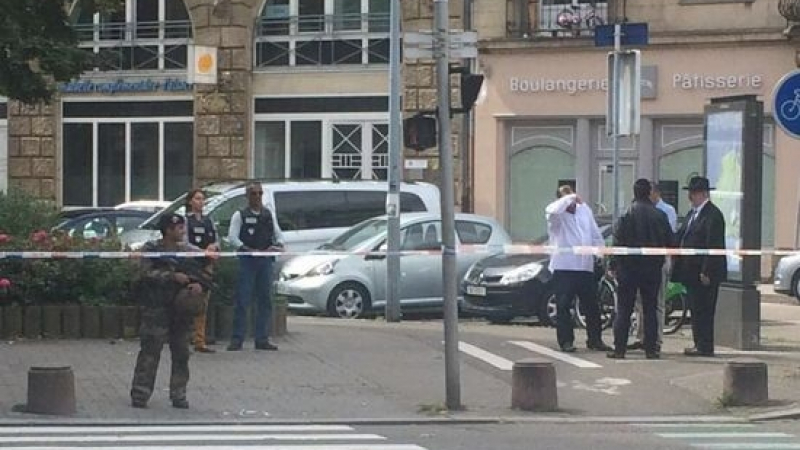 Пак ужас във Франция! Ислямист прободе равин в Страсбург с крясъци "Аллах акбар!" (СНИМКИ)
