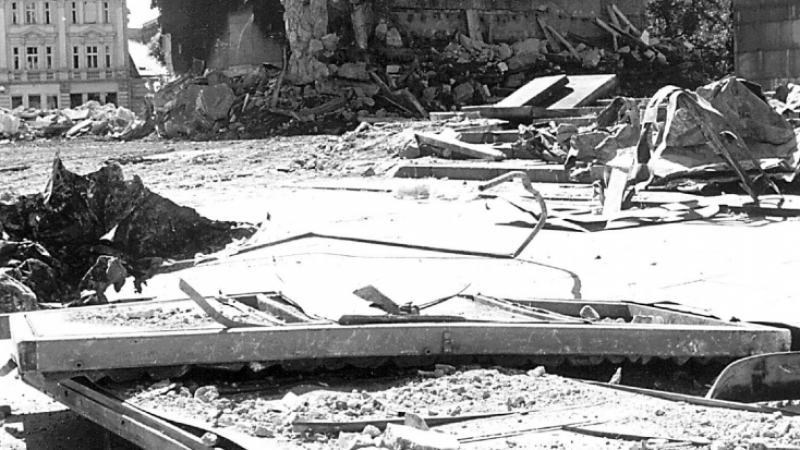 Операция "Мавзолей": Преди 17 години цяла седмица взривяват гробницата на Георги Димитров (УНИКАЛНИ СНИМКИ)