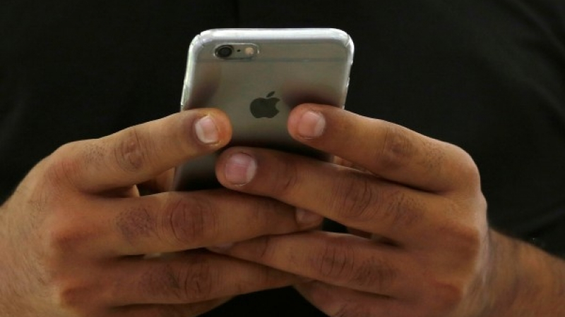 ВВС: Какво се знае за потайния разбивач на непробиваемия iPhone? 