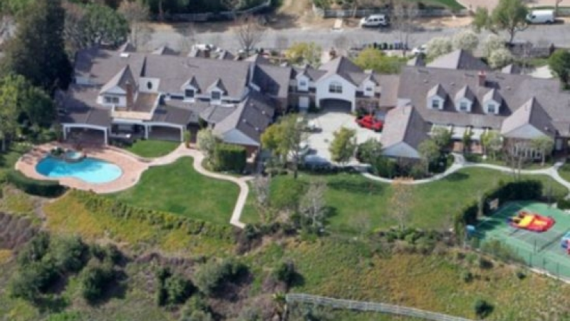 Богаташи крият имоти от Google Maps, ето как