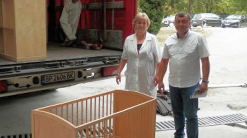Благодетелката Марианне ван Шейк дари болницата в Павликени за четвърти път