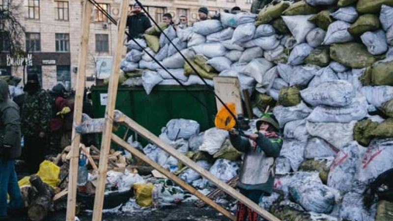 Не е шега: Украински военни създадоха бойна прашка с ластици