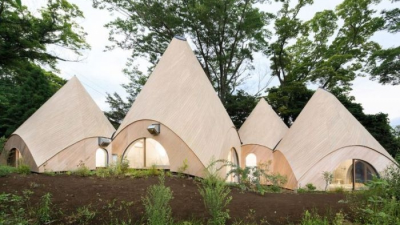 Японци построиха необикновени конусовидни къщи за възрастни хора  (СНИМКИ)