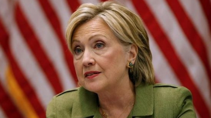 От последните минути: Хилари Клинтън проговори за здравословното си състояние, вирус повалил и други от екипа й    