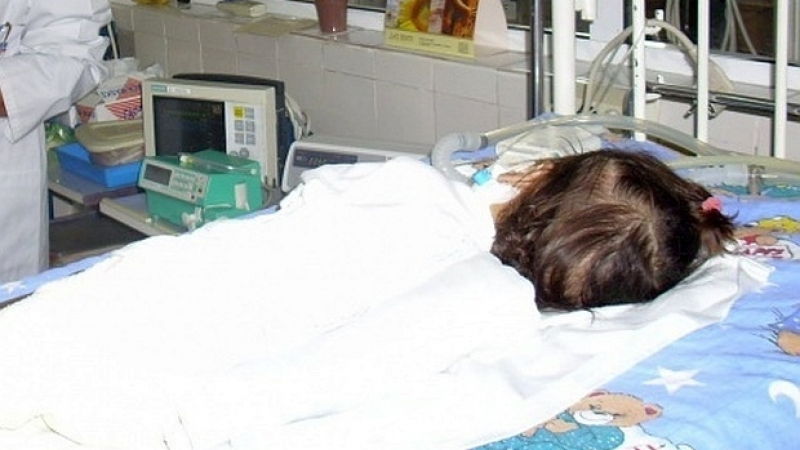 Потресени пациенти сигнализират: Безхаберни родители зарязаха 9-годишното си болно дете в пловдивската онкохематология