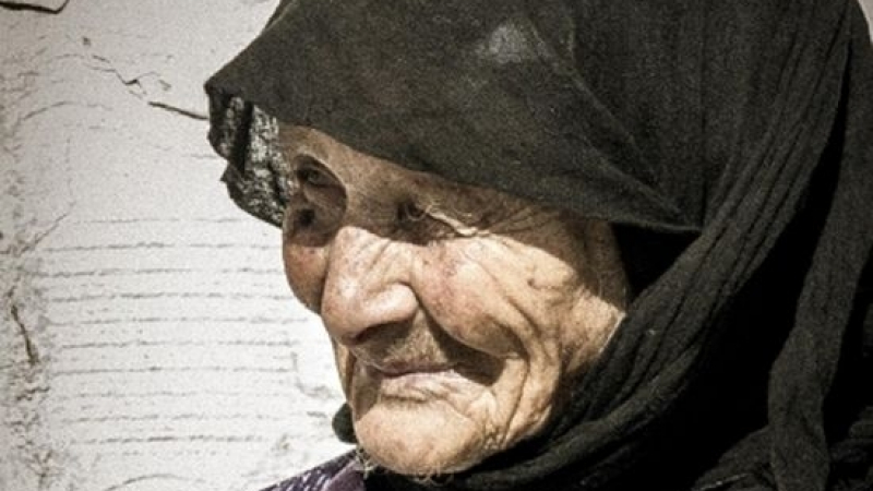 Заради торба с храна престъпник преби баба в Пловдив