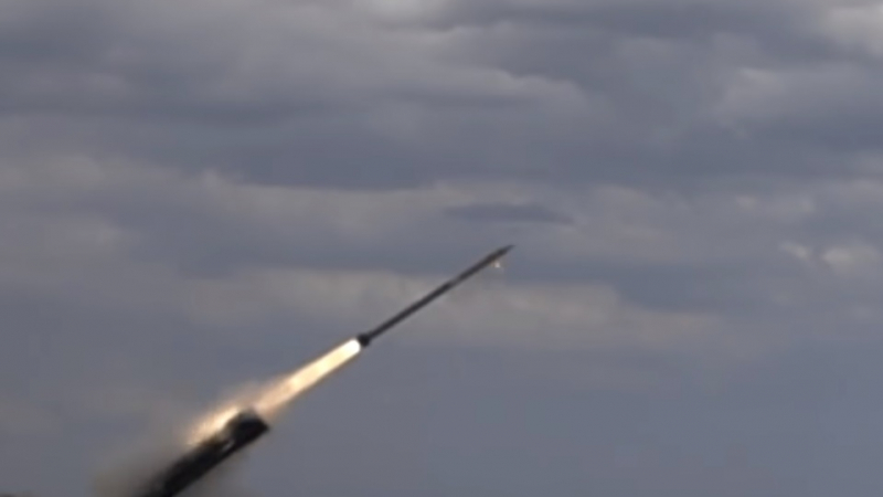 Украйна се похвали с "Луч" - реплика на съветска ракета от Студената война (ВИДЕО)