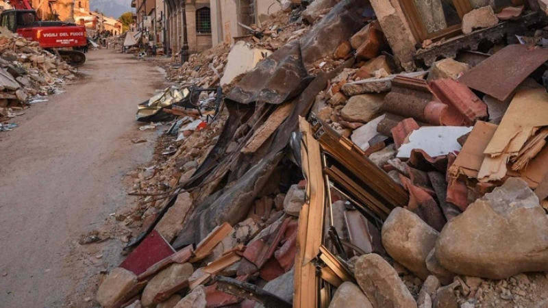 Българи в румънски градове: Предмети изпопадаха в домовете ни при земетресението! Вижте колко време е продължил трусът в Букурещ!