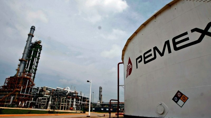В Мексико експлозия е избухнала на танкер на държавната петролна компания „Пемекс“