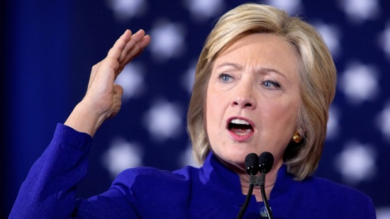 "Ню Йорк таймс" подкрепи Хилари Клинтън в битката за Белия дом