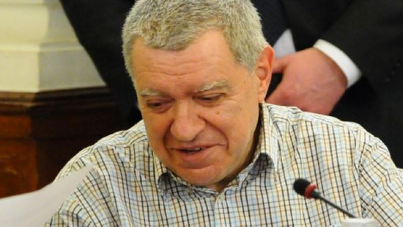 Проф. Михаил Константинов разкри крие ли опасност кандидатурата на Пламен Орешарски за президент