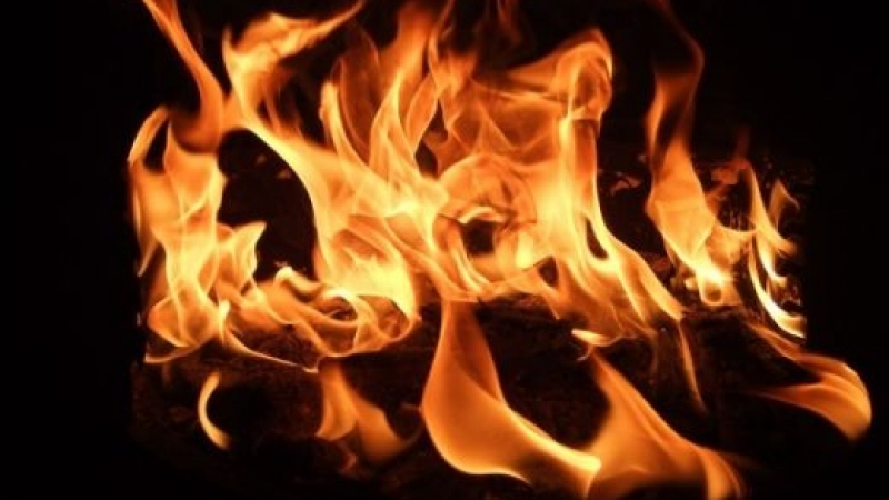 Жестокост: Млада жена изгоря като факла във Видинско, арестуваха свекъра ѝ 