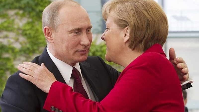Путин и Меркел обсъдиха Украйна и Сирия в телефонен разговор